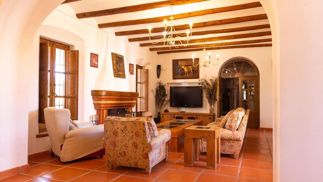 Finca La Canera Alcala De Guadaira By Ruralidays Dış mekan fotoğraf